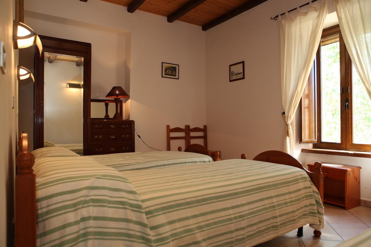 Agriturismo A'Sena-Runcatini Cimina Ruang foto